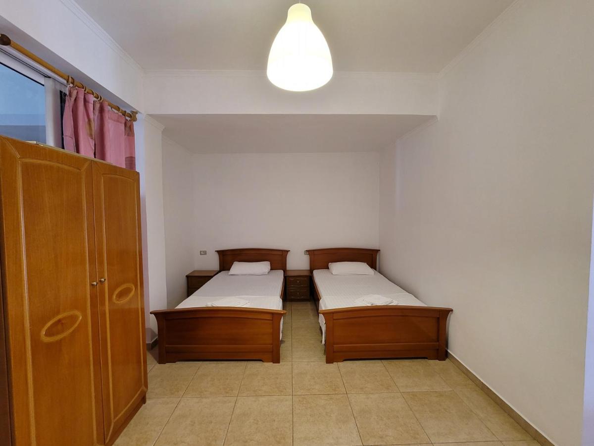 Sunlight Apartments Gjordeni クサミル エクステリア 写真