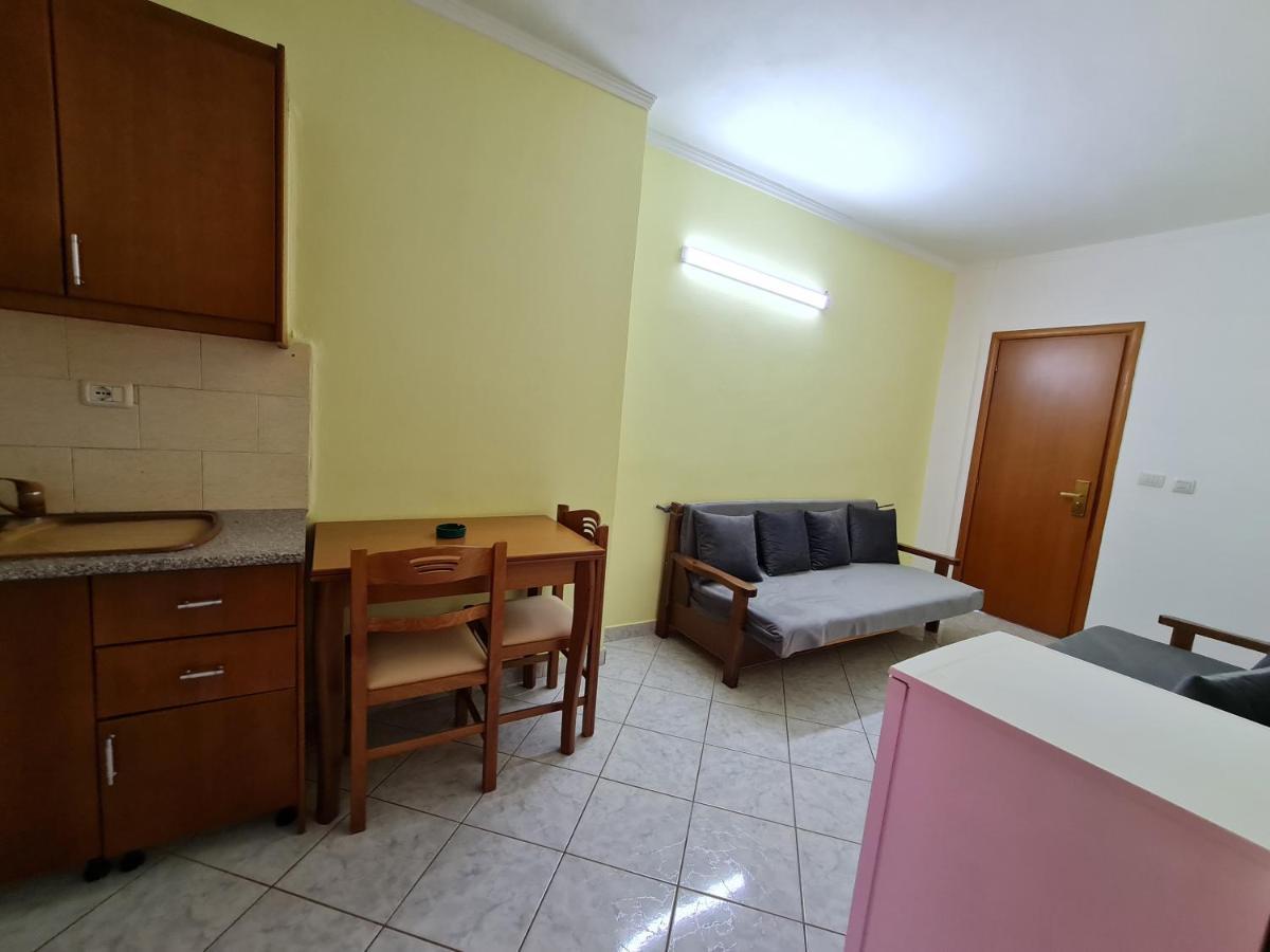 Sunlight Apartments Gjordeni クサミル エクステリア 写真
