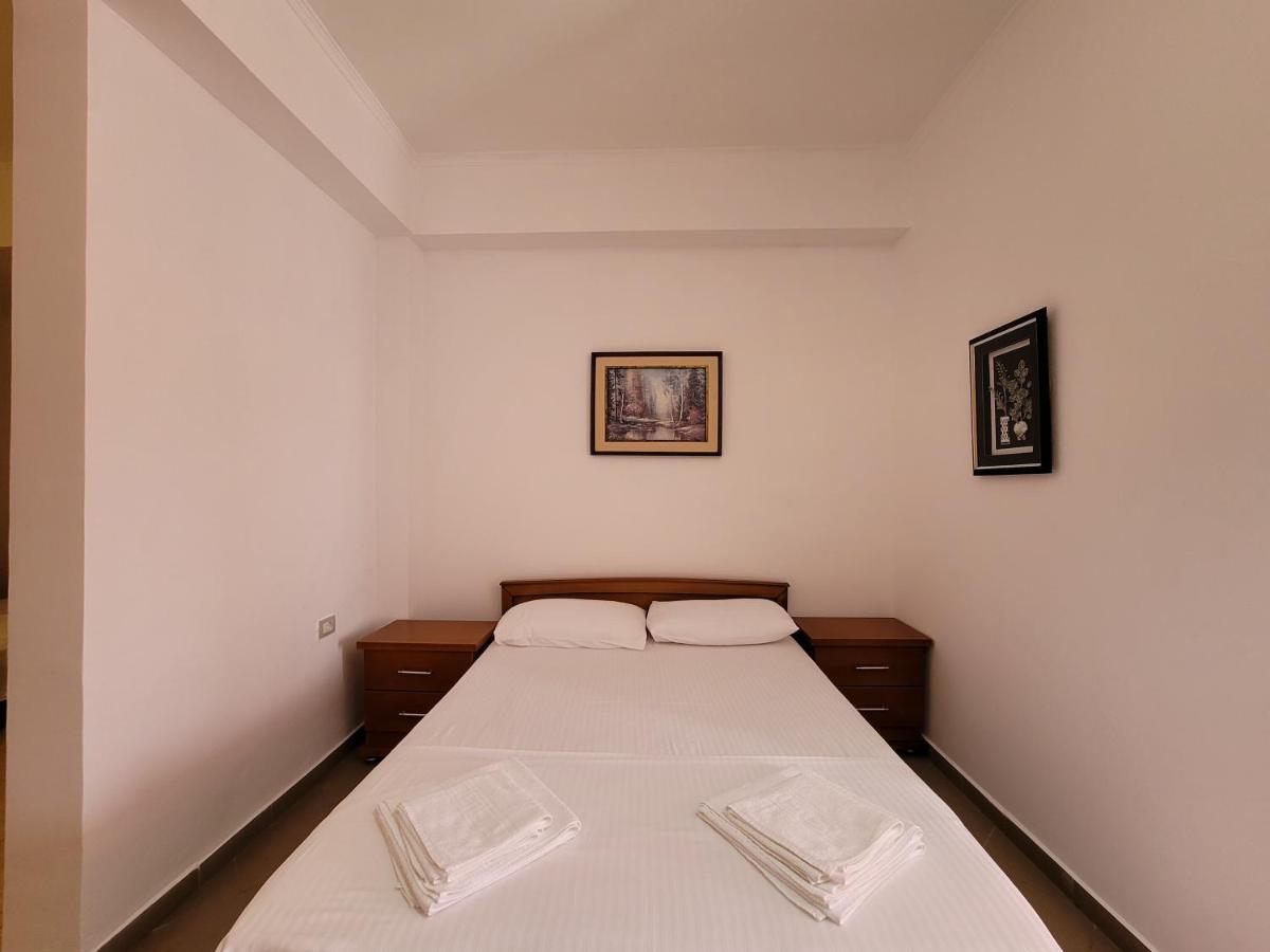 Sunlight Apartments Gjordeni クサミル エクステリア 写真